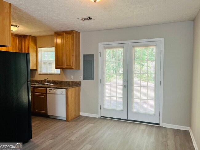Building Photo - 605 Wilburn Ave