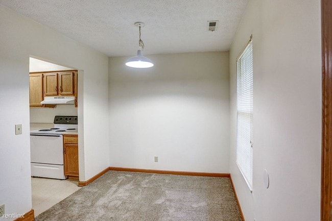 Building Photo - 2 br, 1 bath Apartment - Patrick Place LP