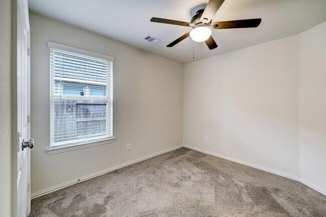 Building Photo - 4619 Sequoia Echo Dr