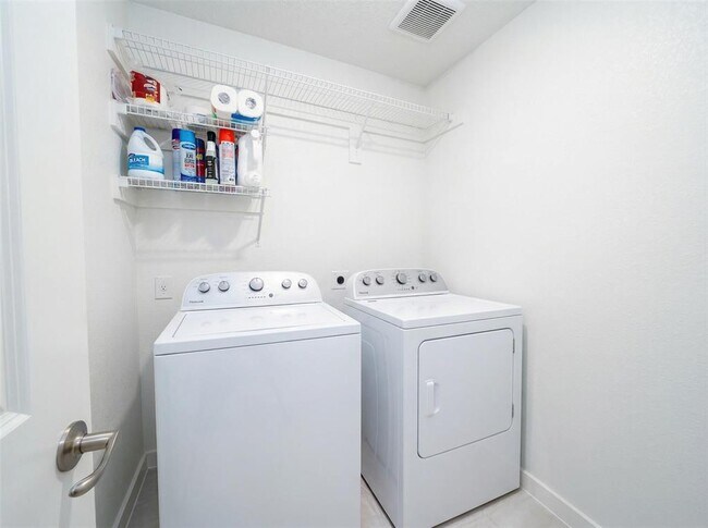 Building Photo - 7608 Purple Drop Bnd