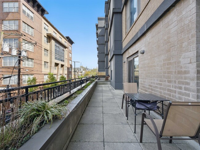 Building Photo - 4315 Park Ave