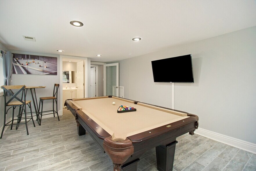 Building Photo - 506 Wilson Ave