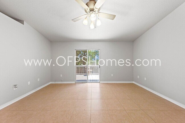 Building Photo - 107 Cabana Way
