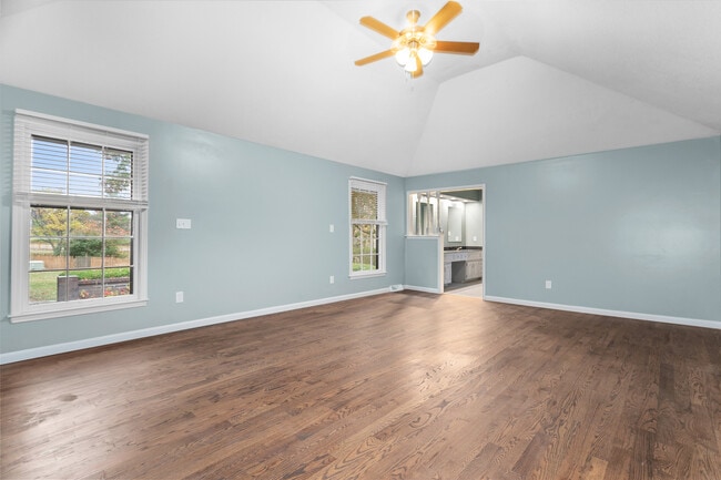 Building Photo - 4612 NW Bramble Trail