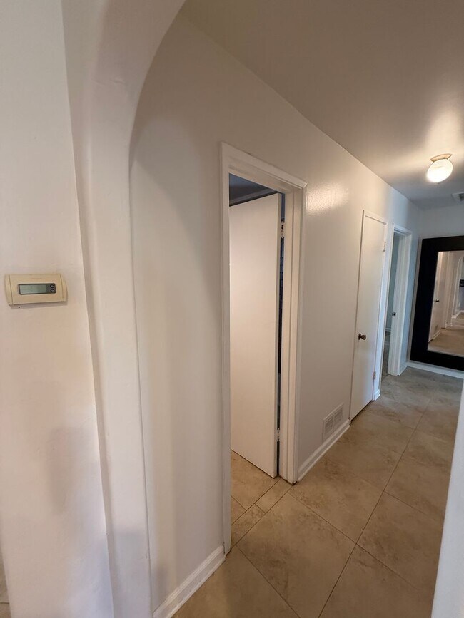 Building Photo - 3BD 2BA House in Kearny Mesa