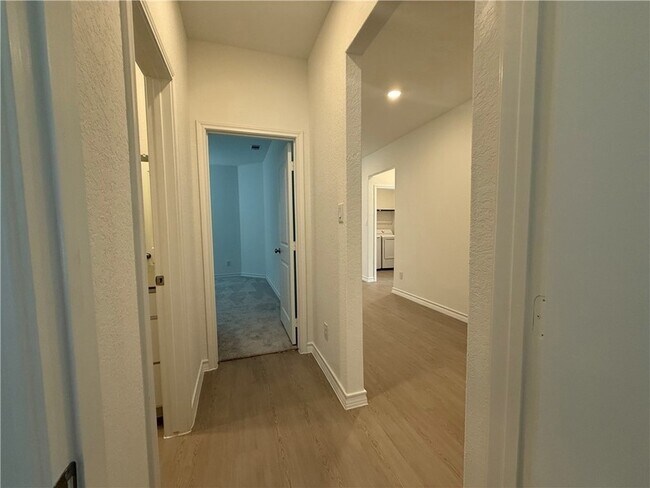 Building Photo - 7925 Wonder Woman Dr