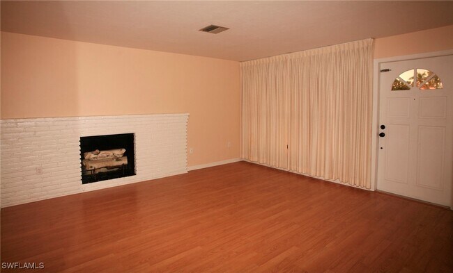 Building Photo - 289 Coral Dr