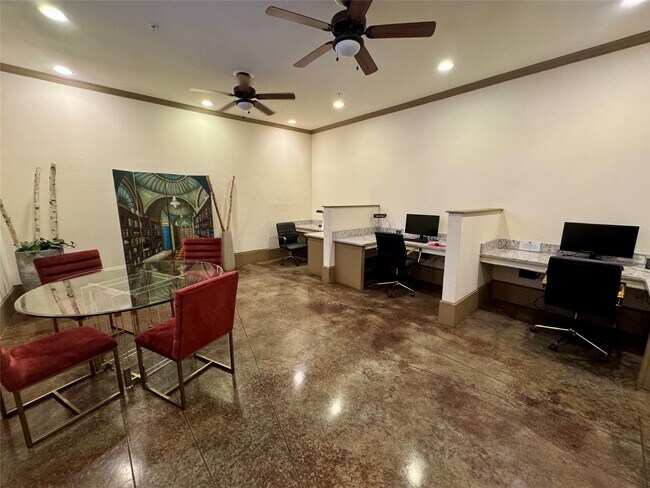 Building Photo - 2400 McCue Rd