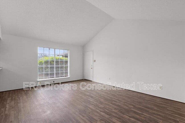 Building Photo - 5304 Indio Cir