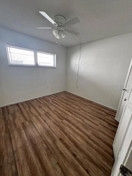 Building Photo - 3325 Bee Ridge Rd