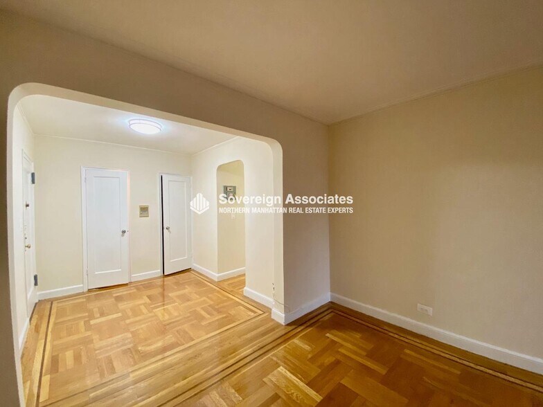 Building Photo - 100 Arden St