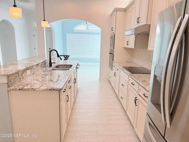 Building Photo - 44 Ocale Ct