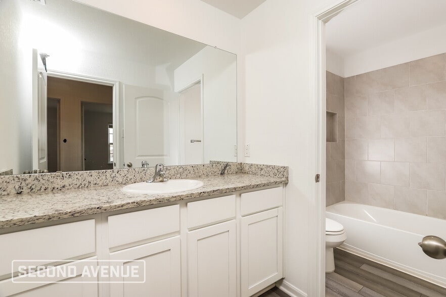 Building Photo - 10935 Juliette Pass