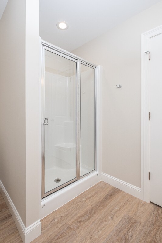 Building Photo - 2 Edgewater Cir