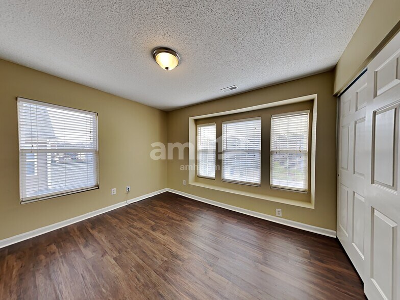 Building Photo - 3779 Marshlane Way