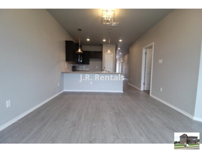 Building Photo - 227 Grn Valley Dr