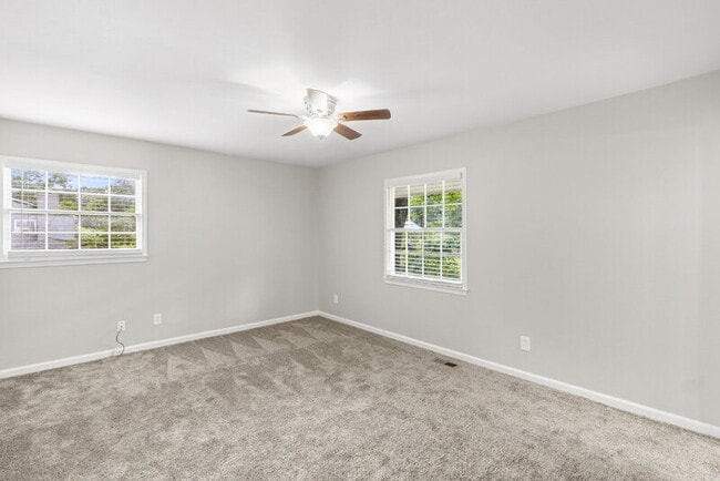 Building Photo - 10577 Thrasher Rd