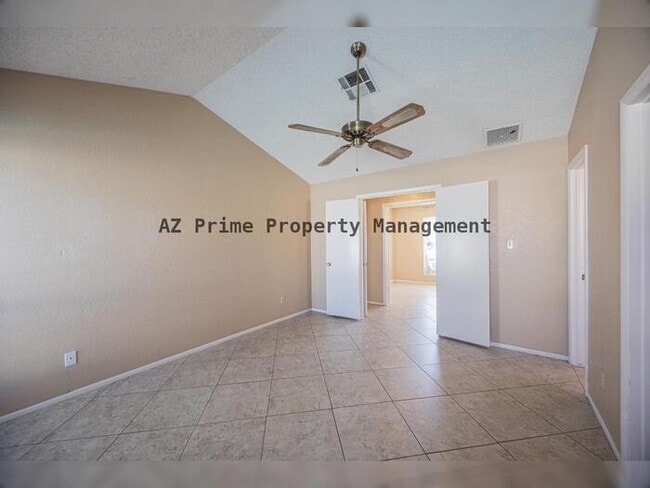 Building Photo - 1308 W Marlboro Dr