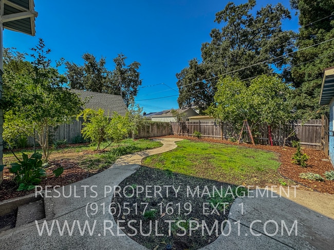 Building Photo - Charming Home in Auburn Coming Soon!