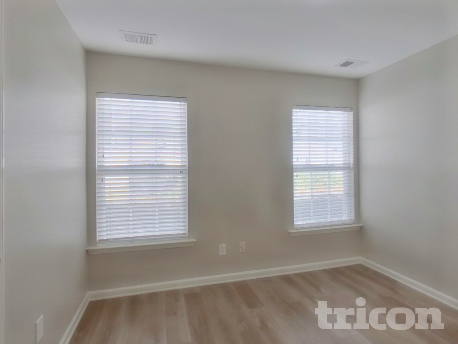 Building Photo - 144 Phoenix Ln