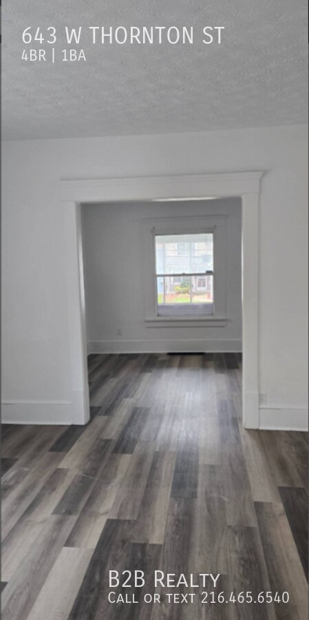 Building Photo - 643 W Thornton St