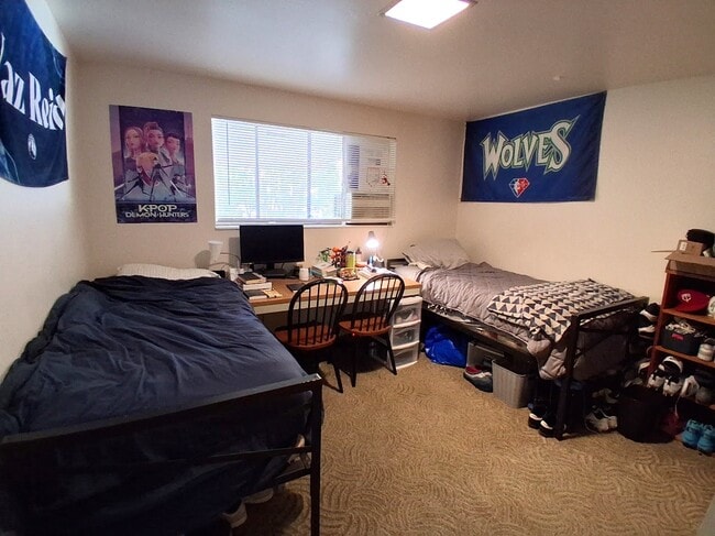 Building Photo - 776 N 600 E