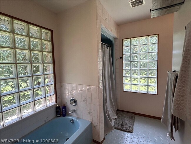 Building Photo - 17793 Orchard Ln