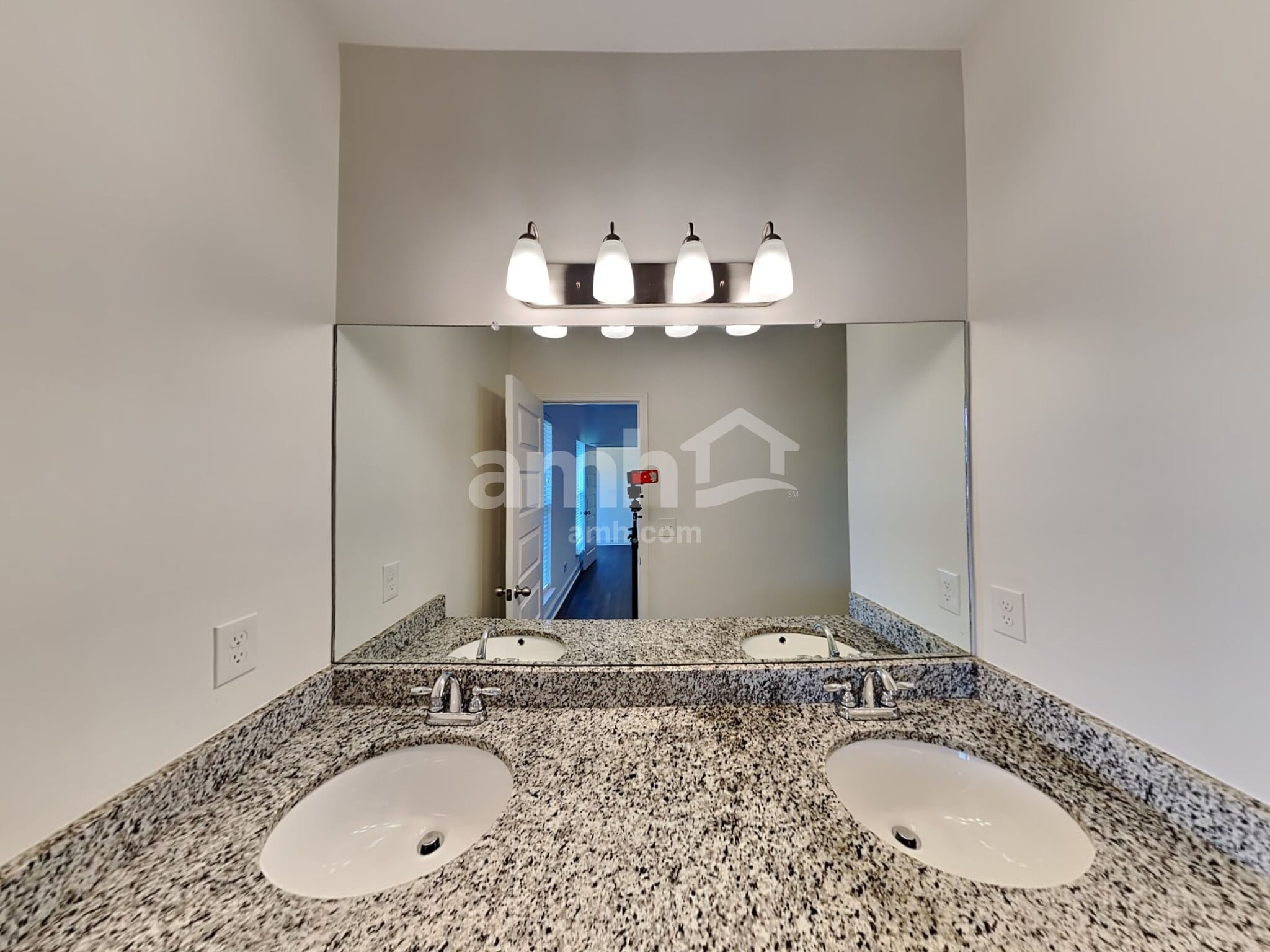 Building Photo - 5107 Sunset Ridge Ln