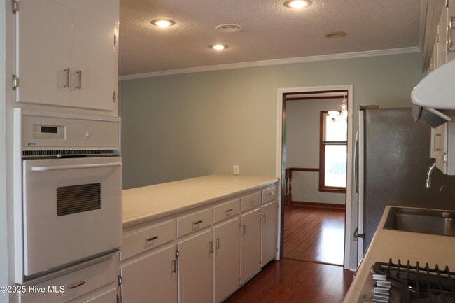 Building Photo - 207 Gemini Ct