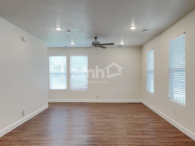 Building Photo - 11068 S Stream Rock Rd