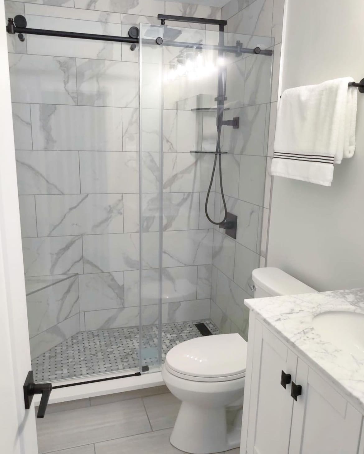 Second Floor Bathroom - 24 Elderwood Dr