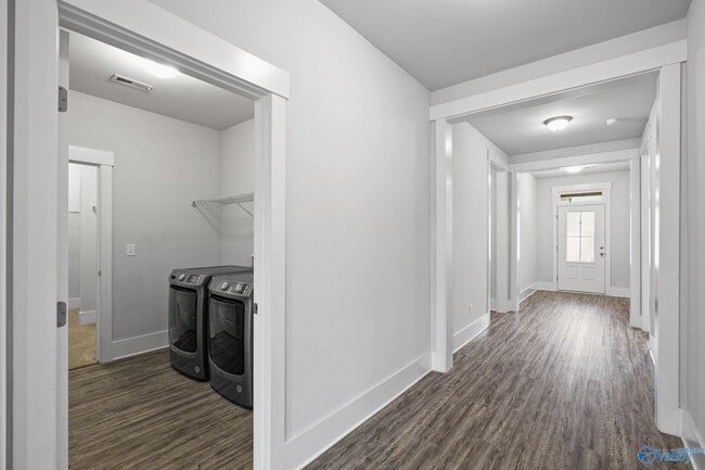 Building Photo - 6073 Thorntons Way Cir NW