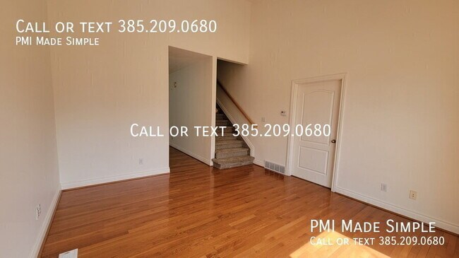Building Photo - 3042 E Somerset Dr