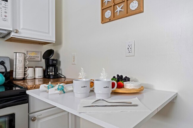 Building Photo - 6 Palmetto Dr