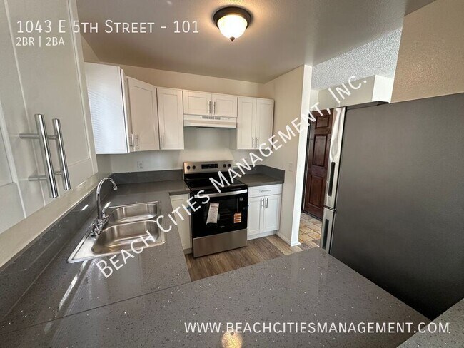 Building Photo - 1043 E 5th St