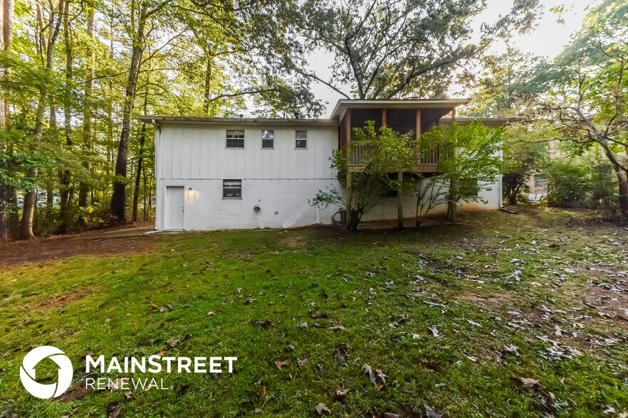 Building Photo - 1508 Brewster Cir