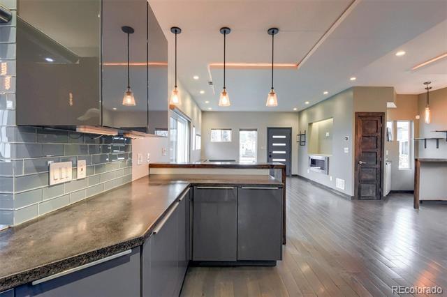 Building Photo - 2798 S Lincoln St