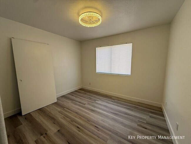 Building Photo - 2980 Juniper Hills Blvd