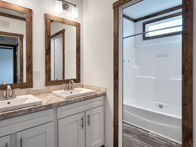 Building Photo - Spacious New Braunfels Retreat on 1 Acre – Walk to Lake Dunlap & the Guadalupe River