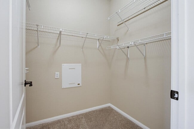Building Photo - Carlsbad Condo West of 5 Freeway with Lagoon Access - Available Now!