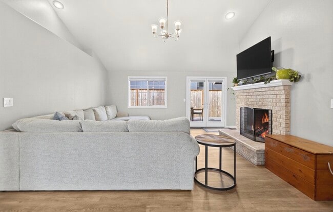 Building Photo - 1485 Luella St