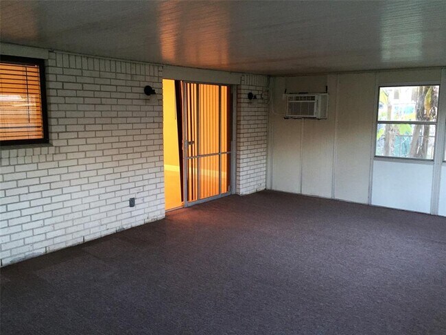 Building Photo - 11639 Kirkmeadow Dr