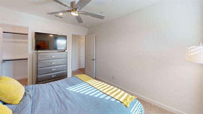 Building Photo - 2906 ELLE DR