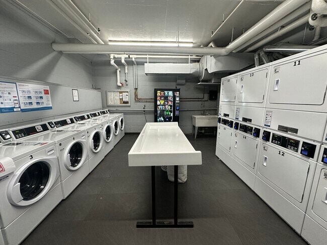 Building Photo - 566 Commonwealth Ave