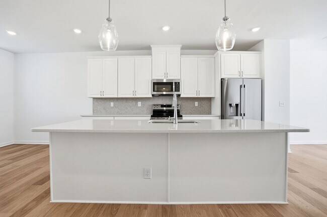 Building Photo - Brand-New Townhome in the University area at Senata at Research Park!