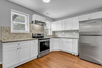 Building Photo - 2103 Chelsea Terrace