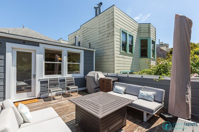 Building Photo - Castro: UNFURNISHED Top Floor Flat w/ Private Deck, W/D in unit & Garage Parking