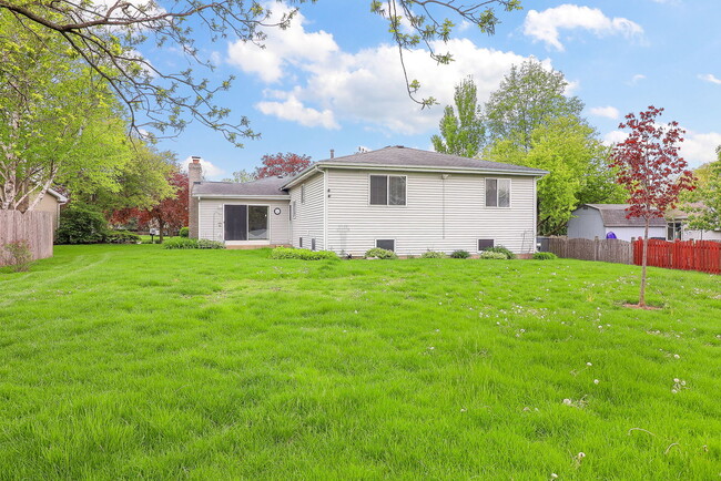 Building Photo - 5111 Wildflower Ct