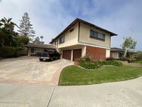 Building Photo - 16581 Le Grande Ln