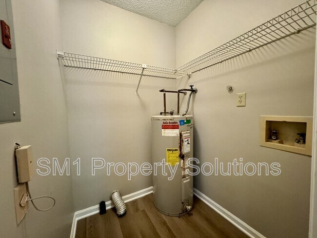 Building Photo - 3109 Darden Rd